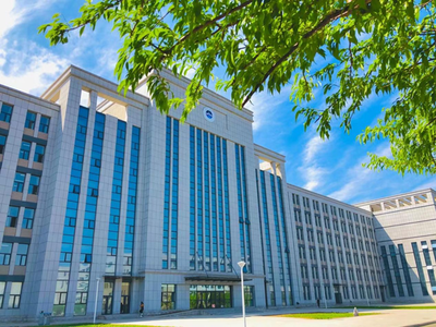 經教育部批準,長春理工大學光電信息學院轉設更名為長春電子科技學院